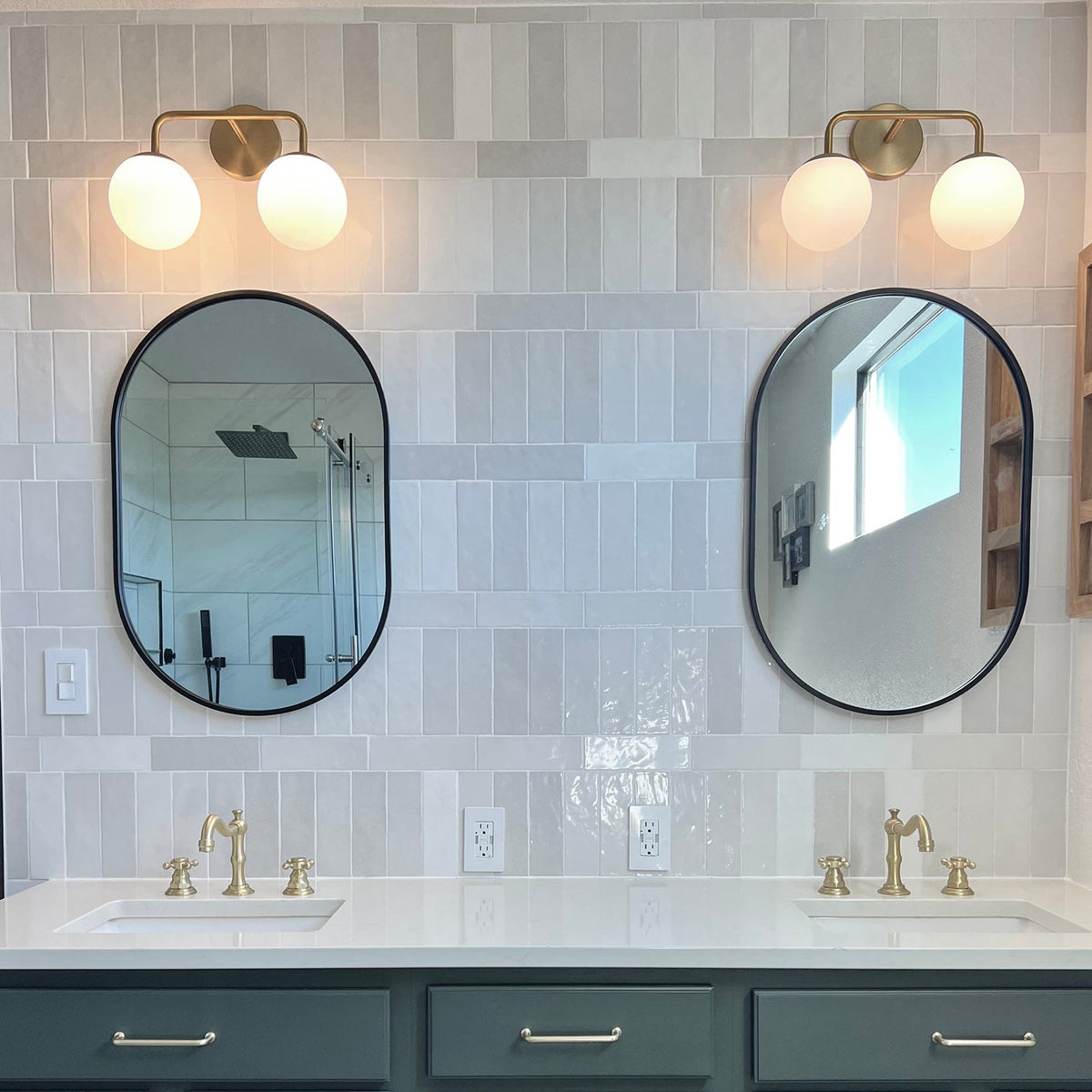 Castell 2 Globe Vanity 16", Aged Brass