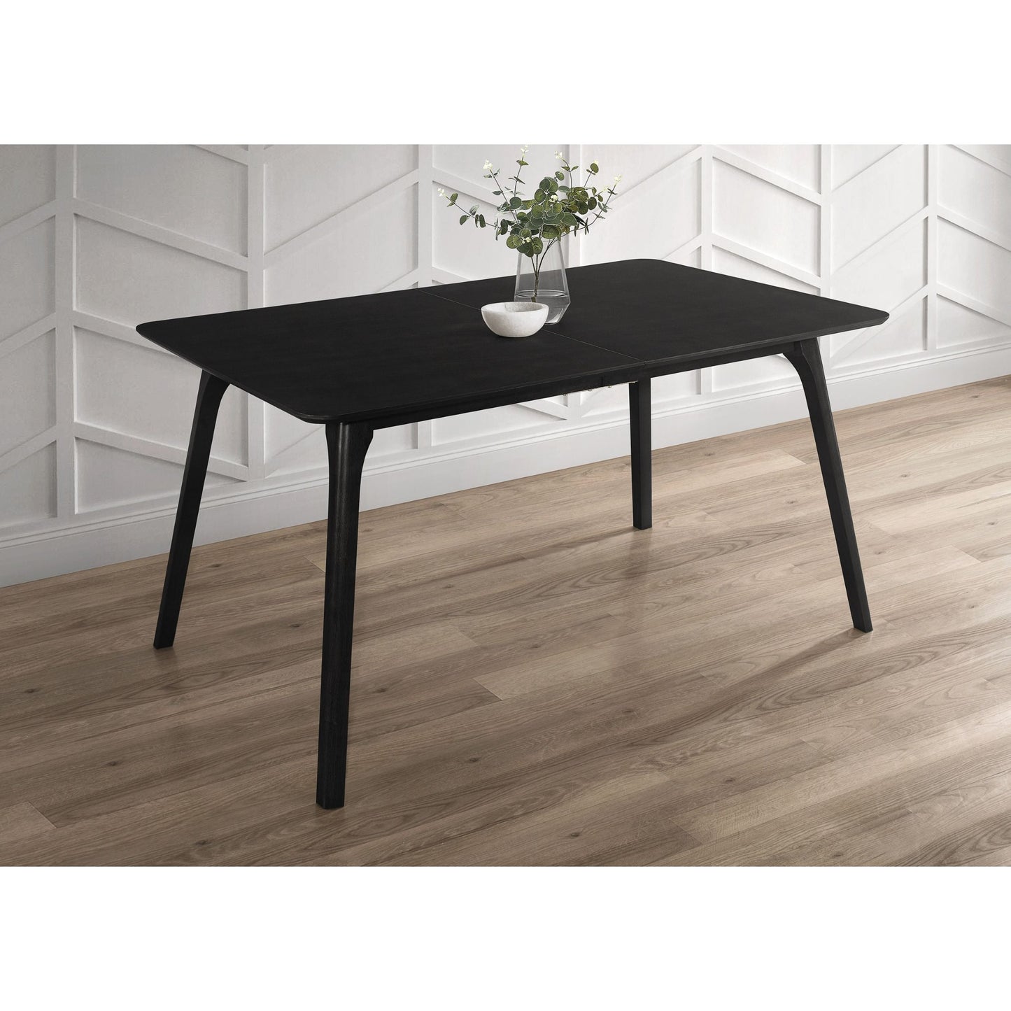 Ashley Decor| Home Design Joplin Dining Table